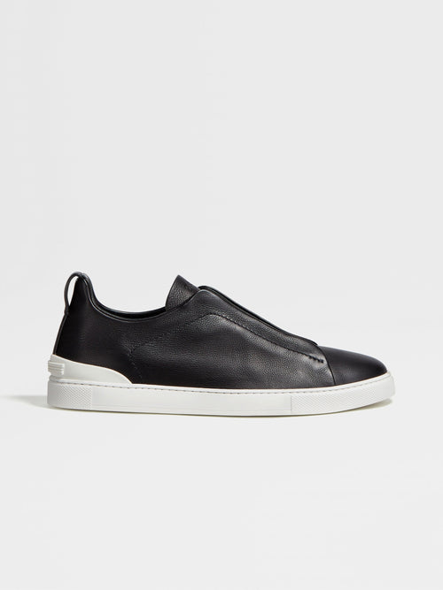 Triple stitch black/white sole