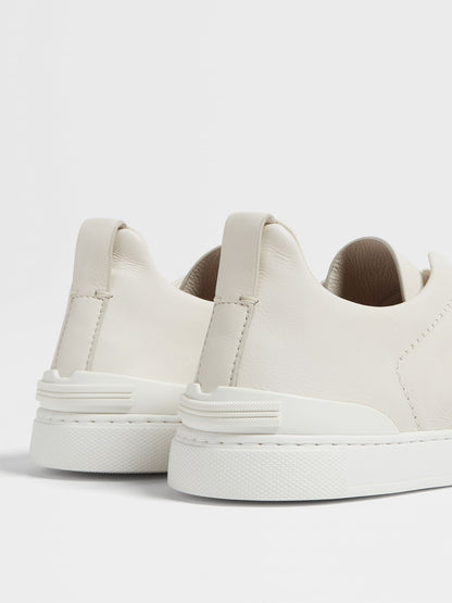 Triple stitch white