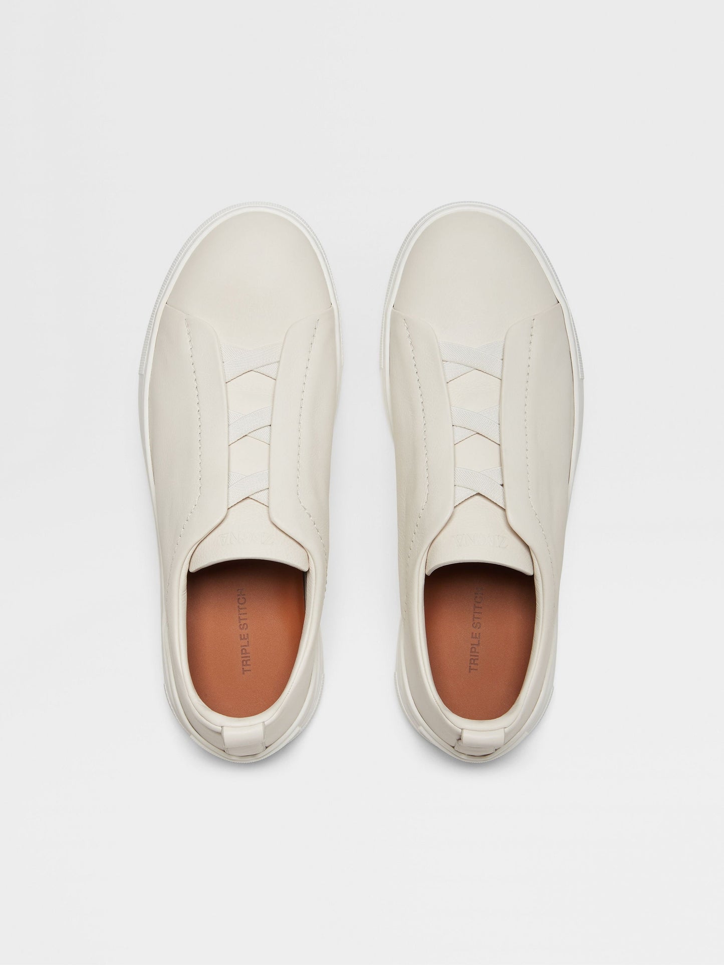 Triple stitch white
