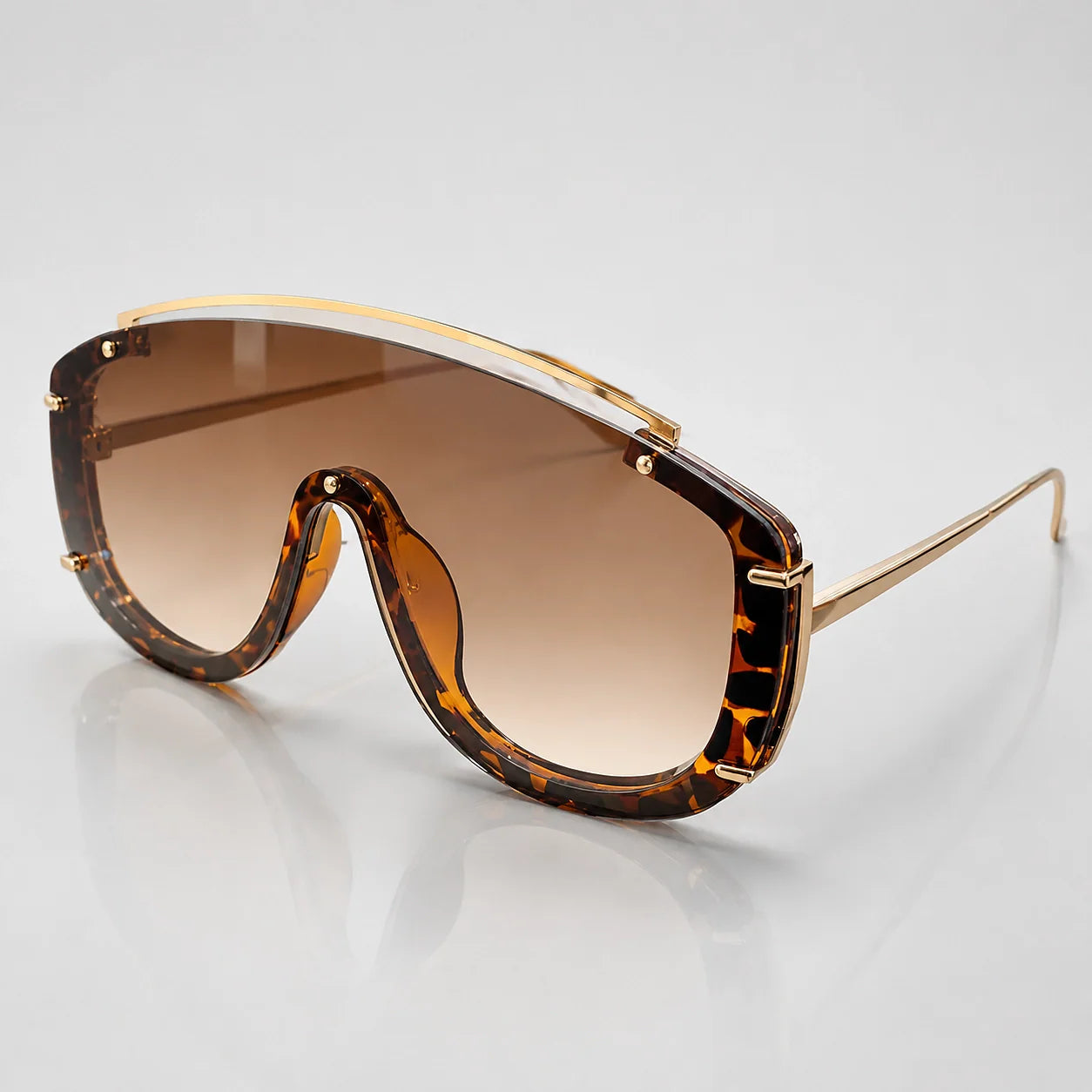 Quelra Ora Sunglasses