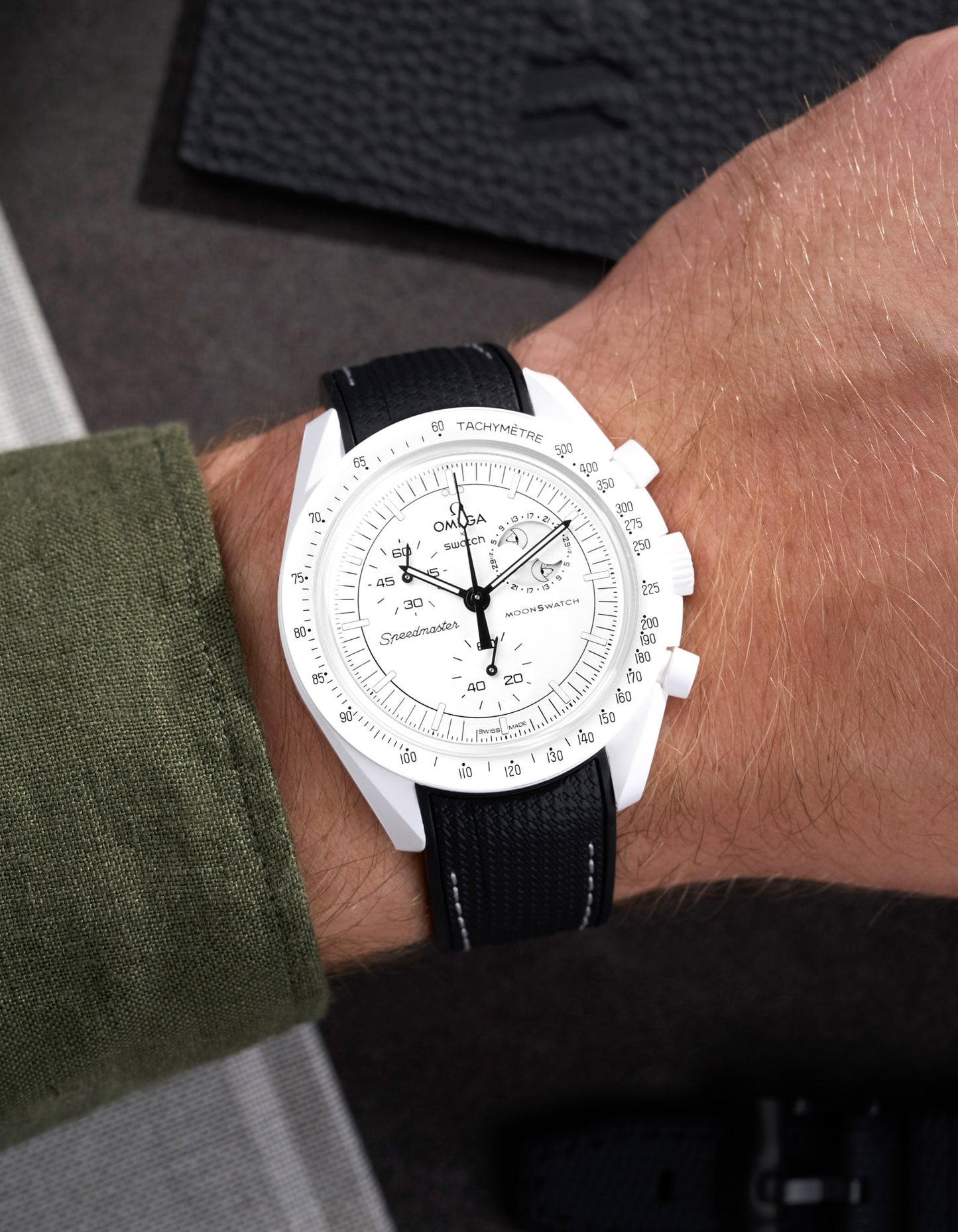 Curved Vertech Rubber Strap - Black & White Stitches