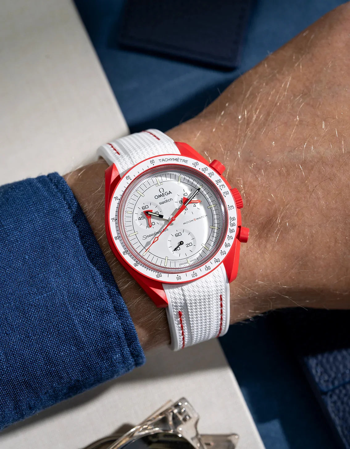 Curved Vertech Rubber Strap - White & Red Stitches